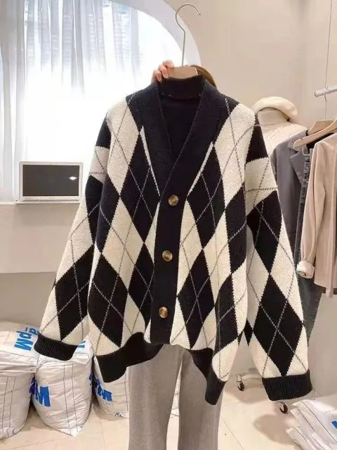 deanwangkt Korean Loose Winter Ladies Cardigan V-neck Check Plaid Coat Knitted Women's Sweater Long Sleeve Women Jacket QT1028